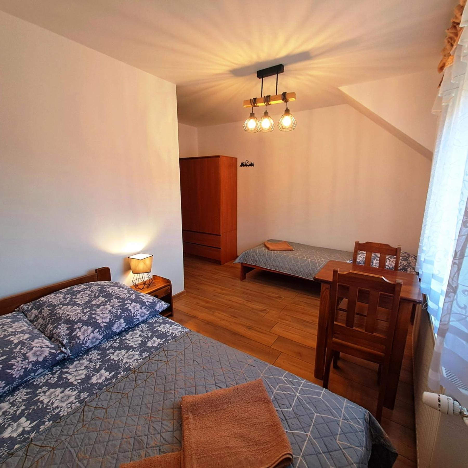Wichrowe Wzgorza Hotel Strzebowiska Exterior foto